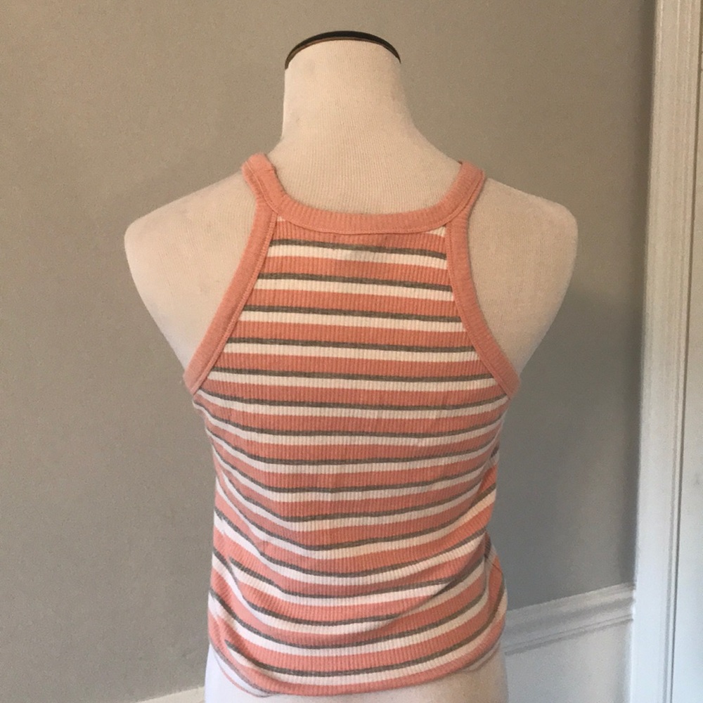Crop top - Picture 2 of 3